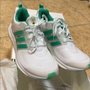 ADIDAS X CONCEPTS ENERGY BOOST SIZE 11.5